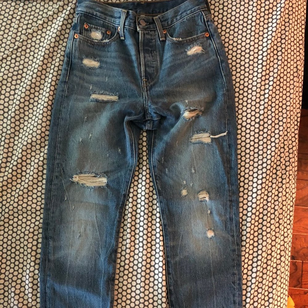 Levi's High Waist Size 24